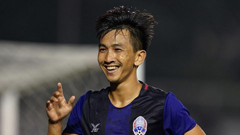 Keo Sokpheng, huyền thoại gốc Việt giã từ sự nghiệp bóng đá ở Campuchia